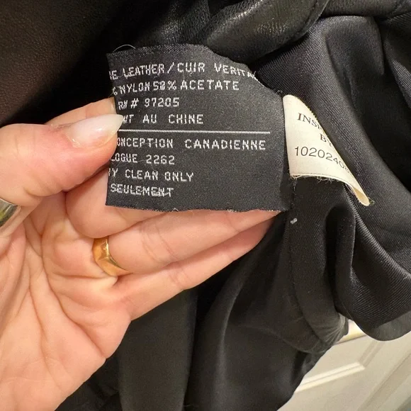 Danier Black Leather *buttery smooth* Button-Front Car Coat (12-14 | L) - Picture 4 of 9